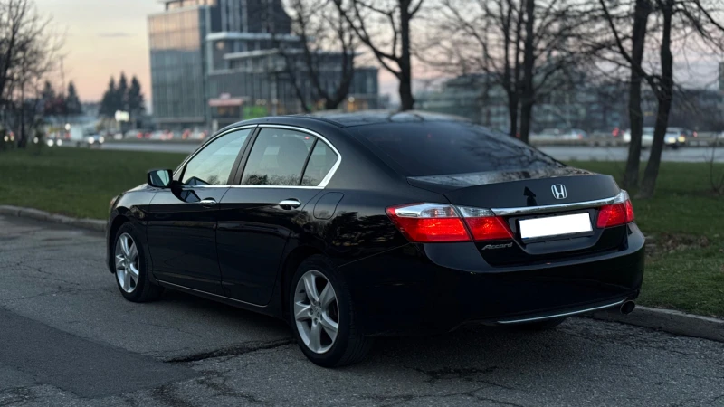 Honda Accord, снимка 4 - Автомобили и джипове - 52726331