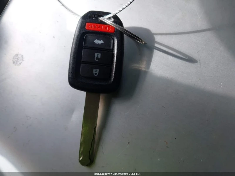 Honda Civic 2.0L I-4 DOHC, VVT, 158HP Front Wheel Drive, снимка 3 - Автомобили и джипове - 53500967