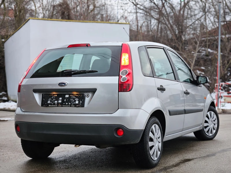 Ford Fiesta 1.3, 70к.с., 129х.км.!!!, снимка 5 - Автомобили и джипове - 53567618