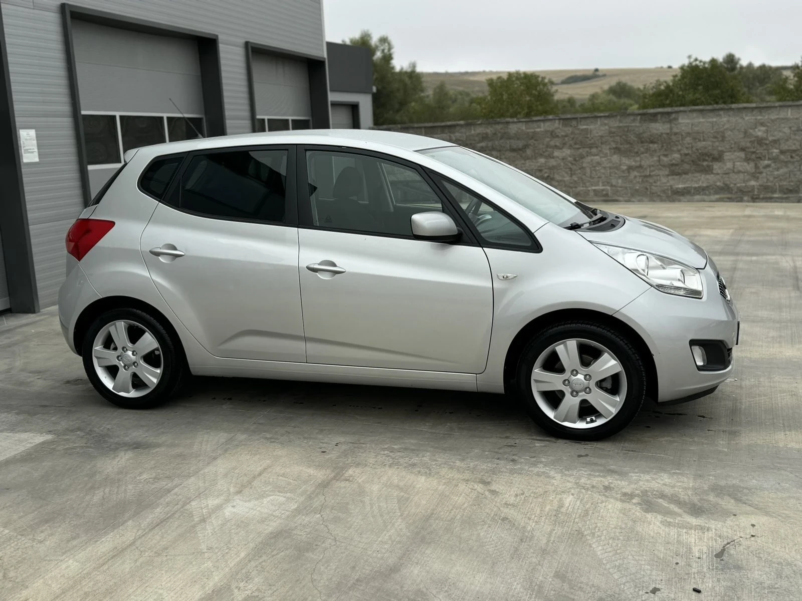 Kia Venga 1.4 gpl - изображение 9