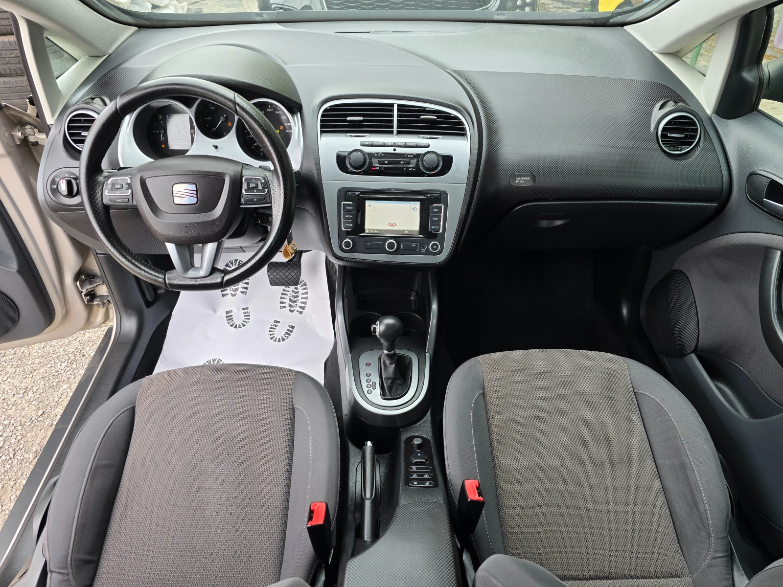 Seat Altea 2.0TDi-Automatic = Xenon, Navi - изображение 10