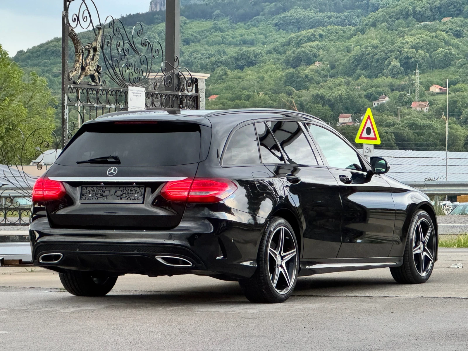 Mercedes-Benz C 400 AMG АВТОМАТ ИТАЛИЯ | Mobile.bg — изображение 15