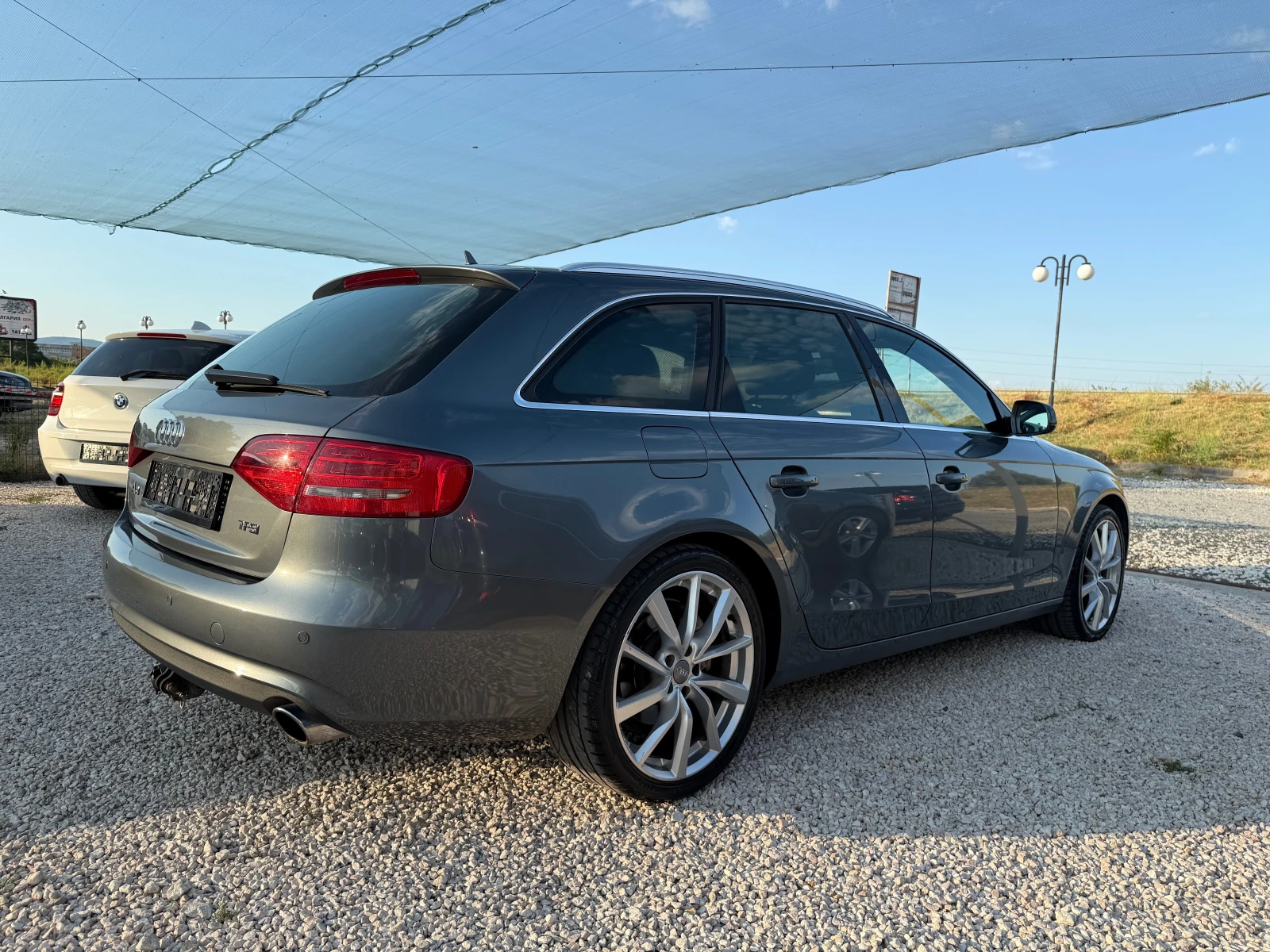 Audi A4 1.8TFSi, АВТОМАТИК, FACELIFT - изображение 4