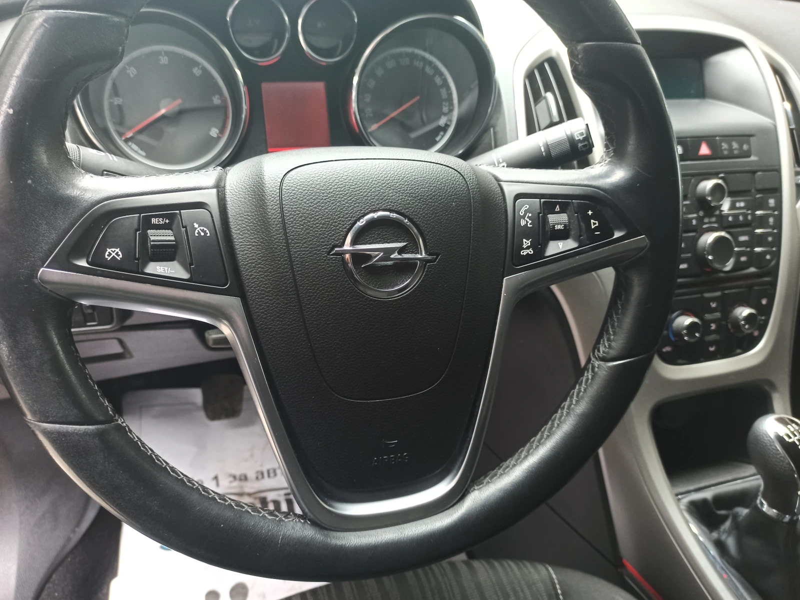 Opel Astra, снимка 13 - Автомобили и джипове - 53134886