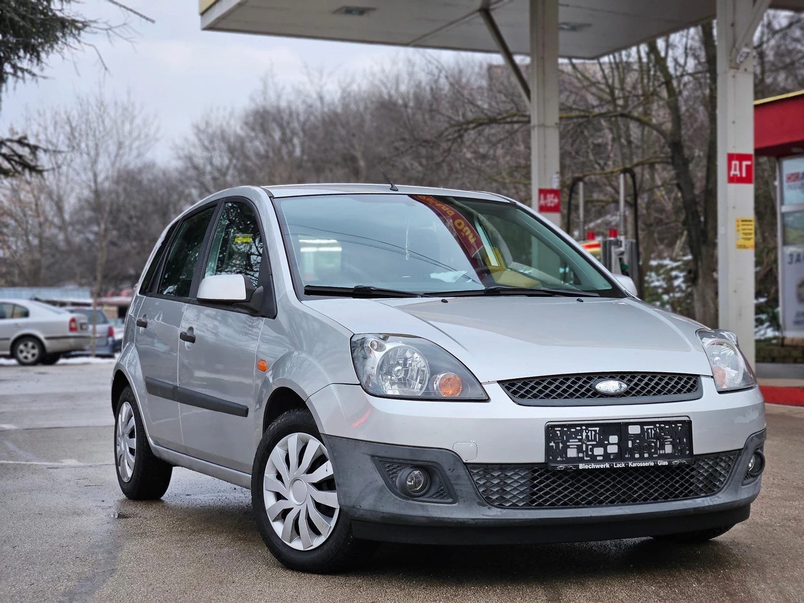 Ford Fiesta 1.3, 70к.с., 129х.км.!!! - изображение 3