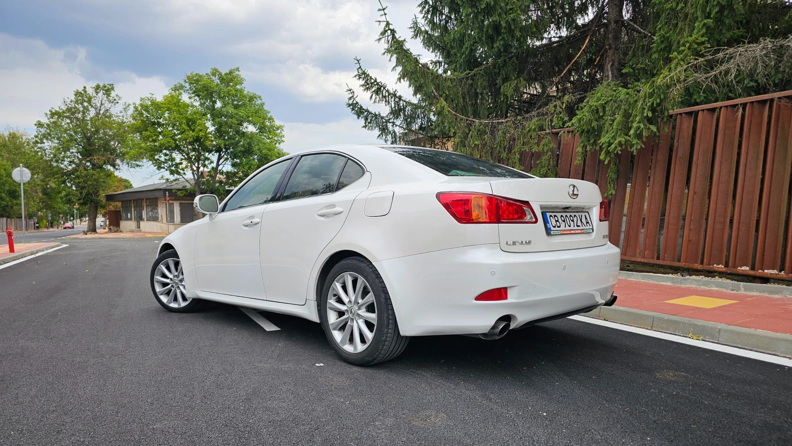 Lexus IS 250, снимка 3 - Автомобили и джипове - 54005659