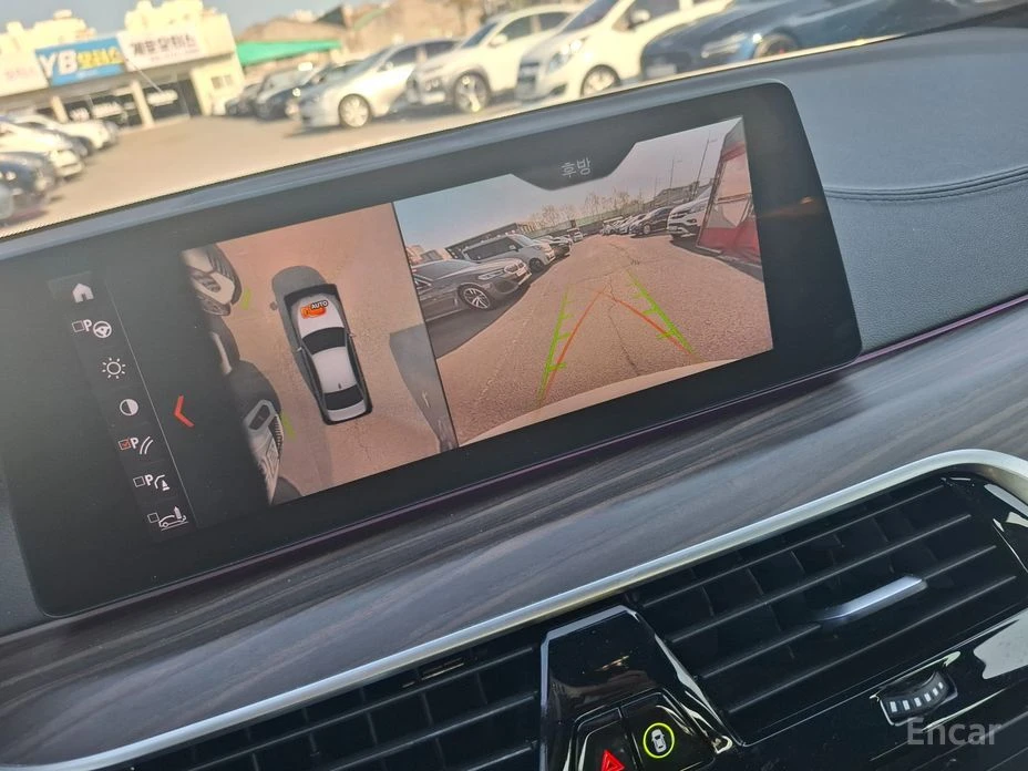 BMW 530 M SPORT* ПАМЕТ* 360 КАМЕРА* КОЖА* ПОДГРЕВ* , снимка 8 - Автомобили и джипове - 54064499