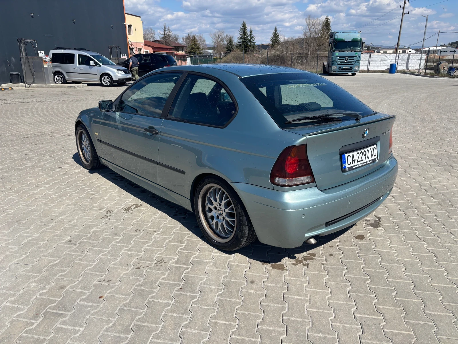 BMW 320 Compact, снимка 5 - Автомобили и джипове - 54211713