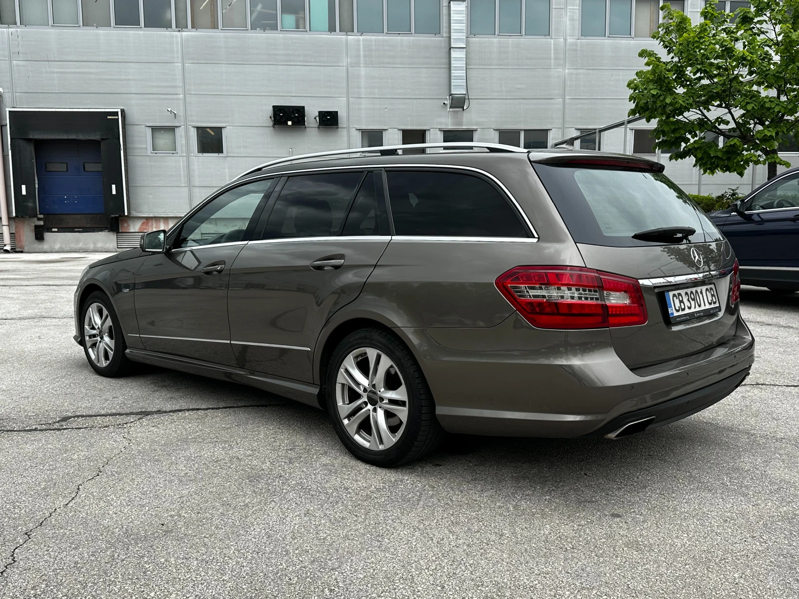 Mercedes-Benz E 350 AMG ����� | Mobile.bg � ����������� 3