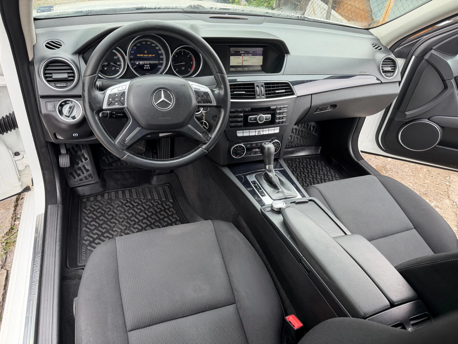 Mercedes-Benz C 220 CDI 170HP AVTOMAT FACELIFT NAVI KLIMA 2014G NOVA , снимка 10 - Автомобили и джипове - 54780465