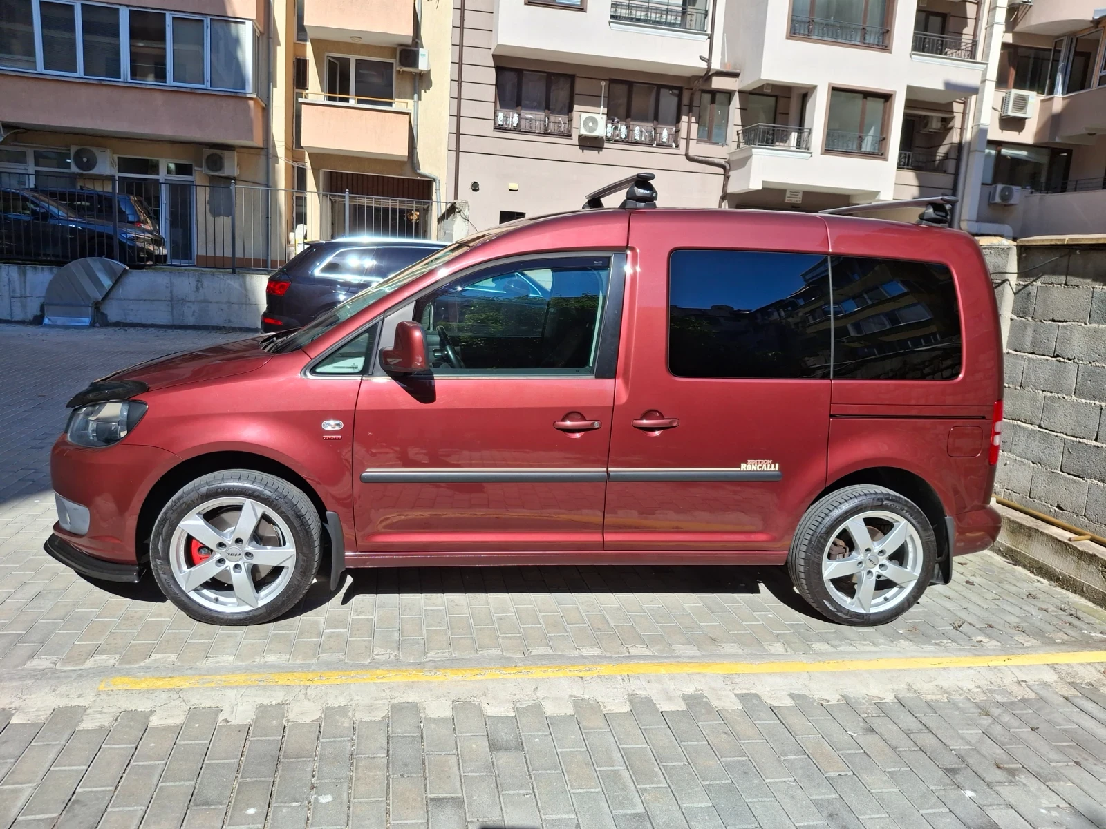 VW Caddy Roncally edition. , снимка 5 - Автомобили и джипове - 54916122