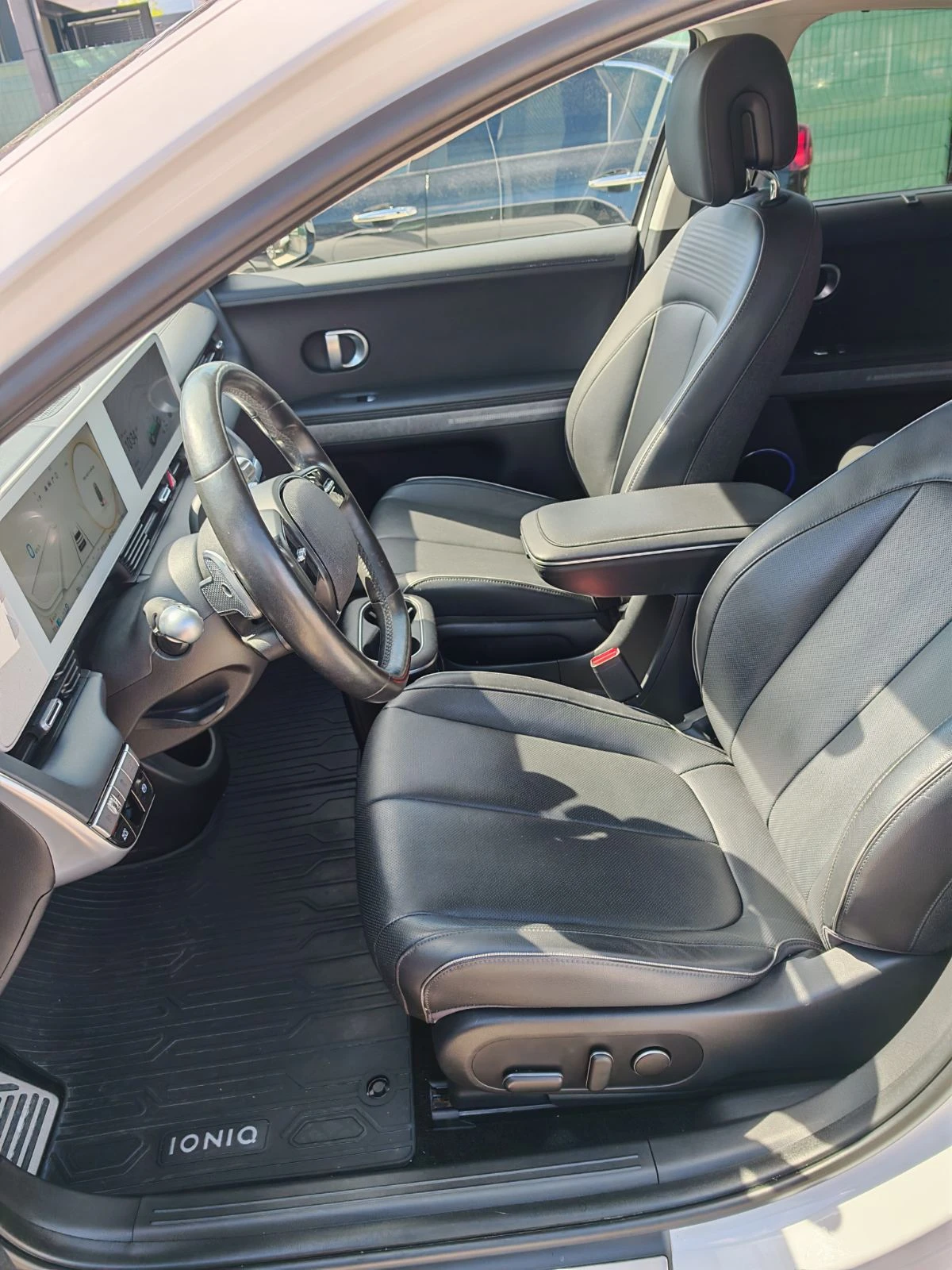 Hyundai Ioniq 5 72.6KWh/AWD/UNIQ/ГАРАНЦИЯ/SOH100%/360/HEADUP, снимка 8 - Автомобили и джипове - 54923679