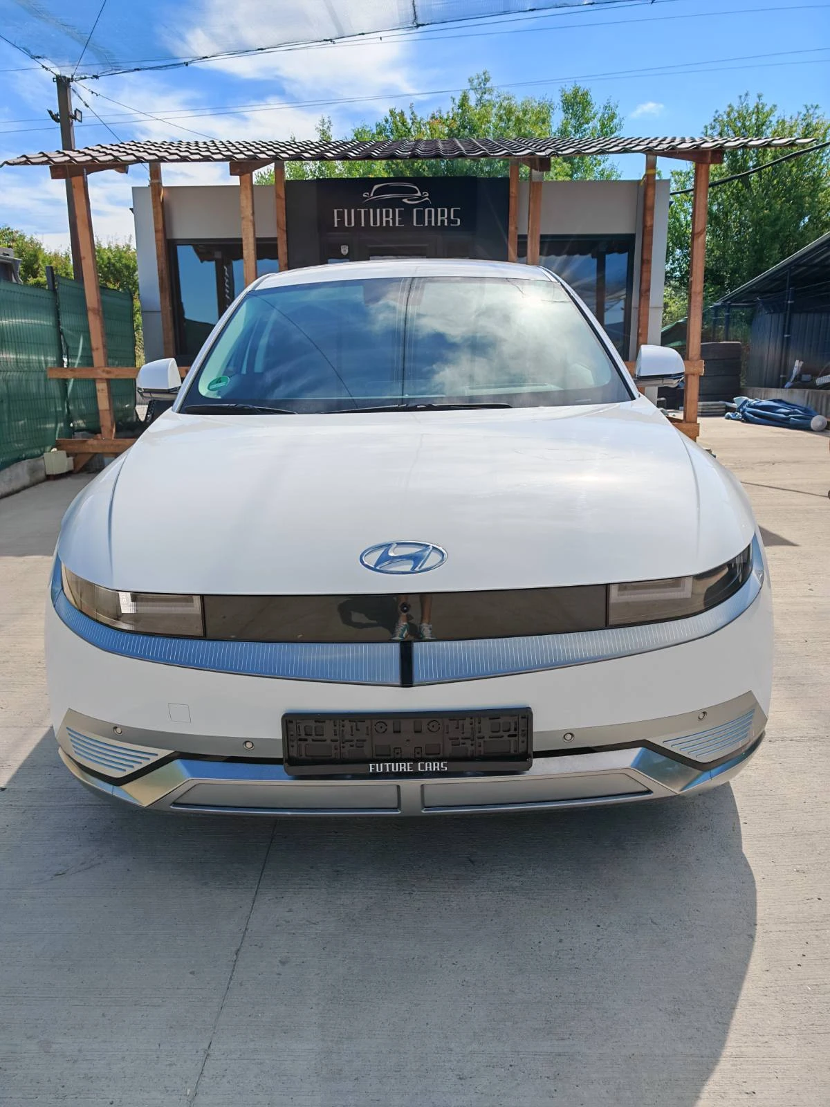 Hyundai Ioniq 5 72.6KWh/AWD/UNIQ/ГАРАНЦИЯ/SOH100%/360/HEADUP, снимка 2 - Автомобили и джипове - 54923679