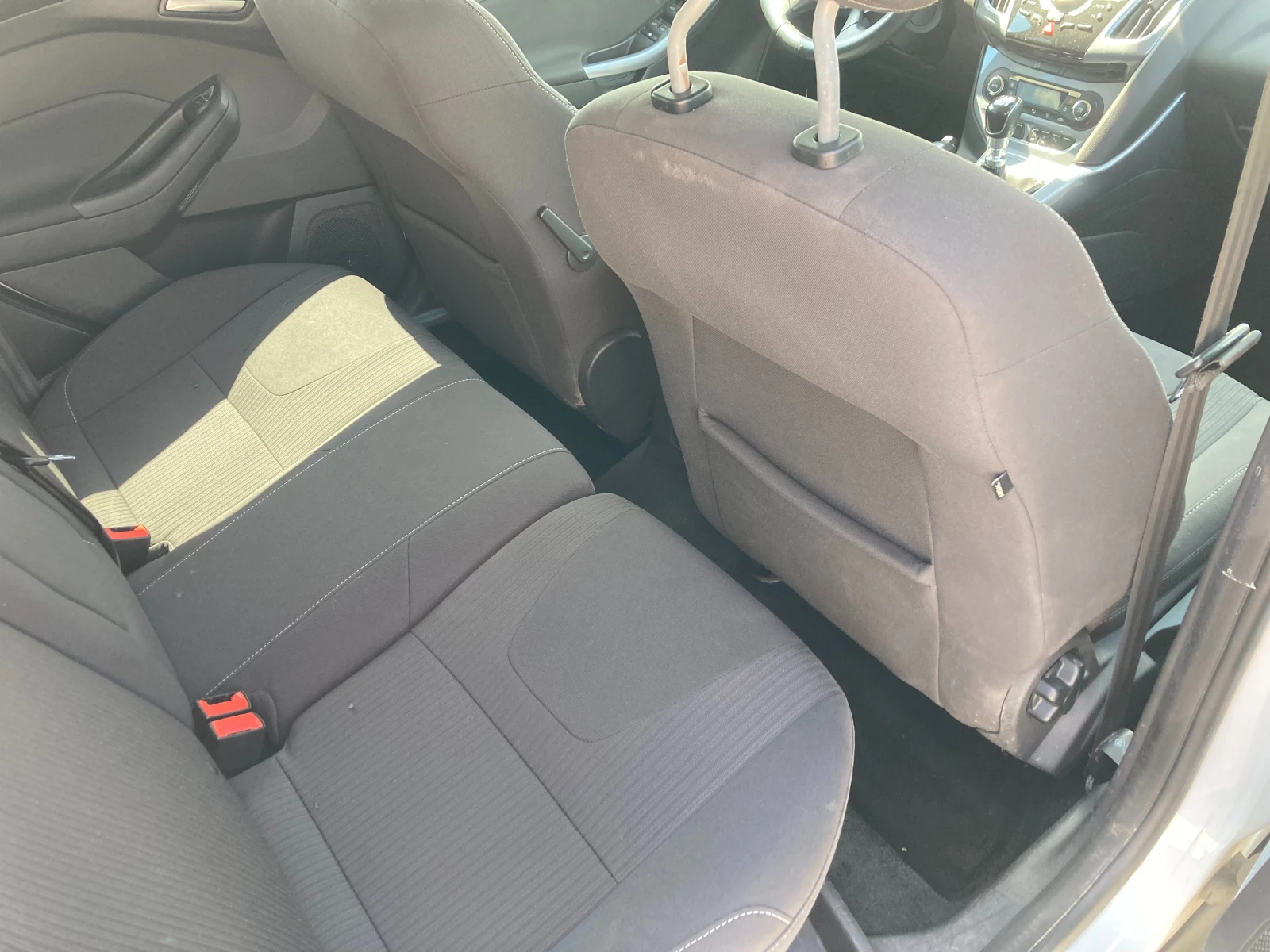 Ford Focus 1.6 TDCI, снимка 9 - Автомобили и джипове - 55183923