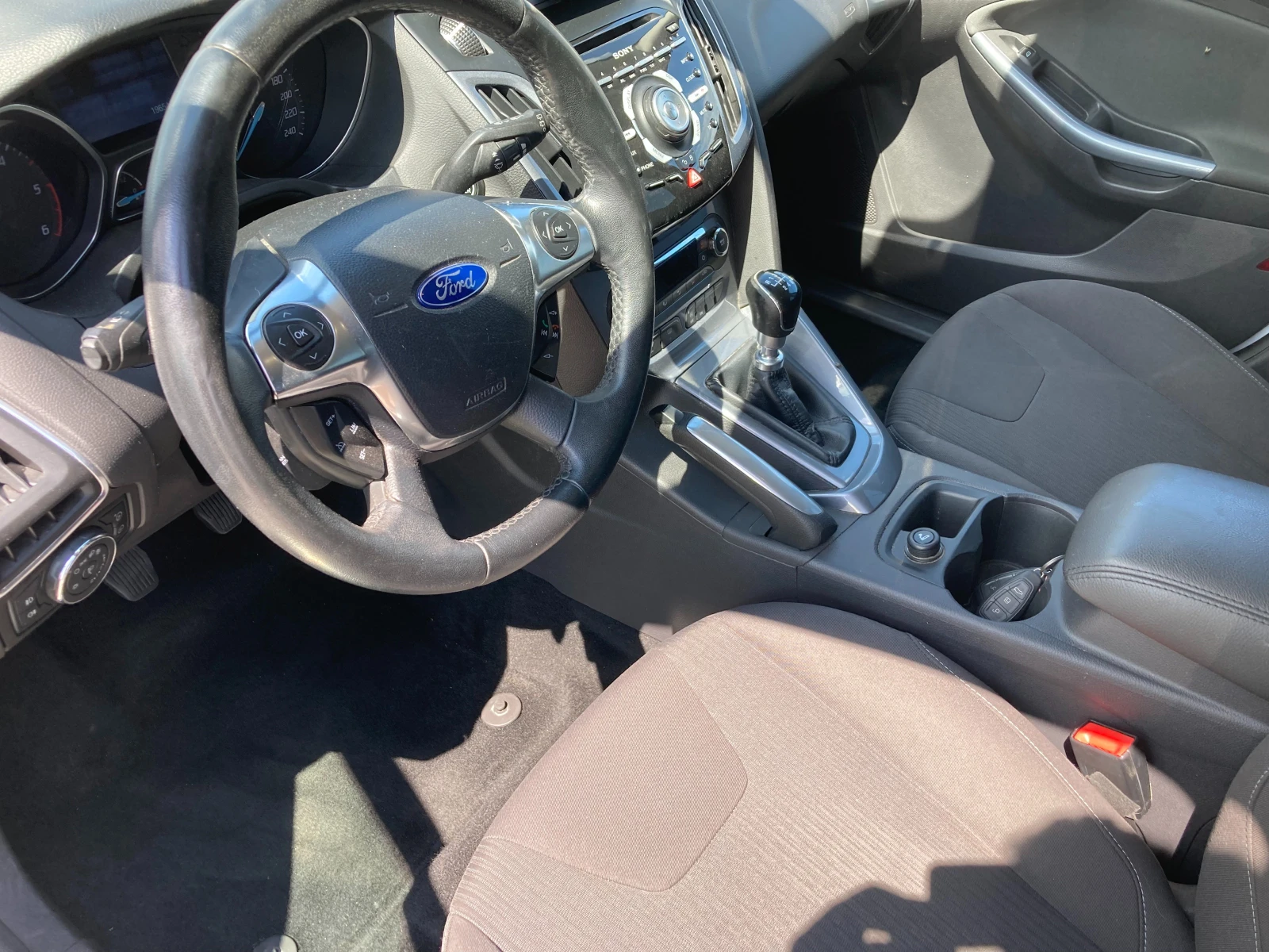 Ford Focus 1.6 TDCI, снимка 11 - Автомобили и джипове - 55183923