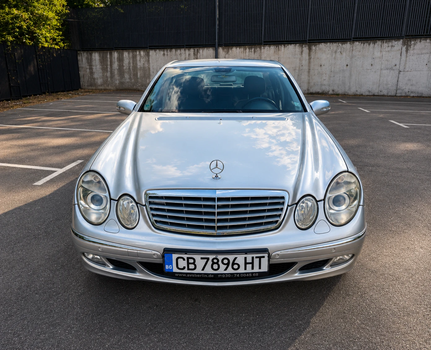 Mercedes-Benz E 320  7 г. лична | История и фактури , снимка 8 - Автомобили и джипове - 55495581