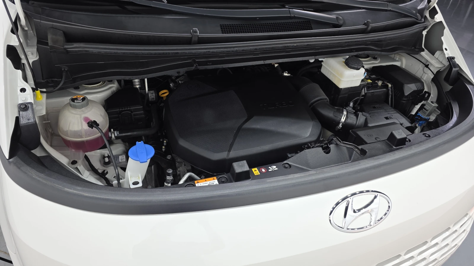 Hyundai Staria Smart* BLIND SPOT* КРАЙНА ЦЕНА, снимка 6 - Автомобили и джипове - 55367069