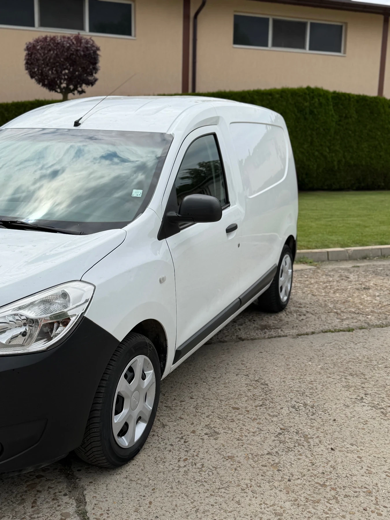 Dacia Dokker, снимка 2 - Автомобили и джипове - 55439325