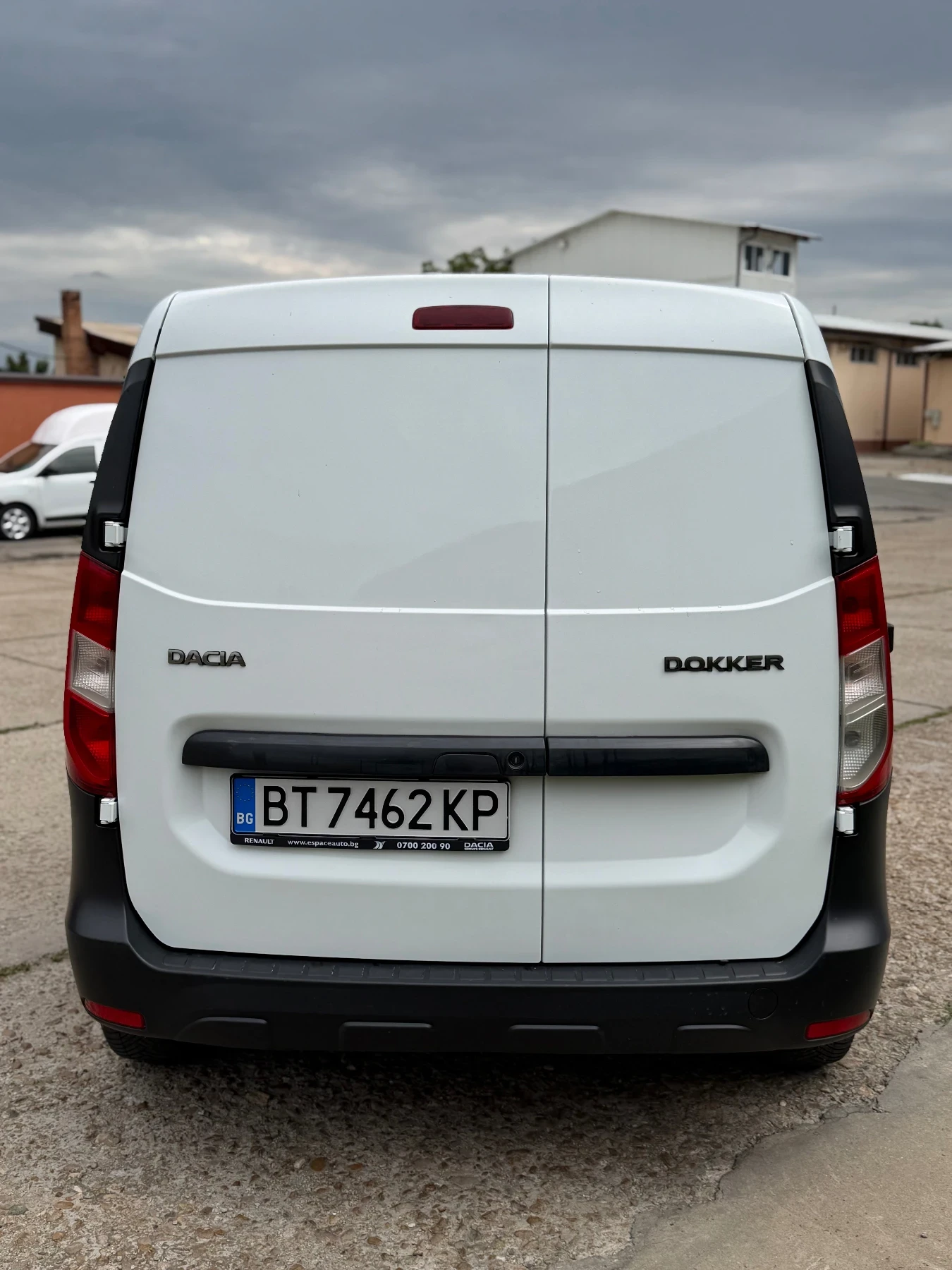 Dacia Dokker, снимка 4 - Автомобили и джипове - 55439325