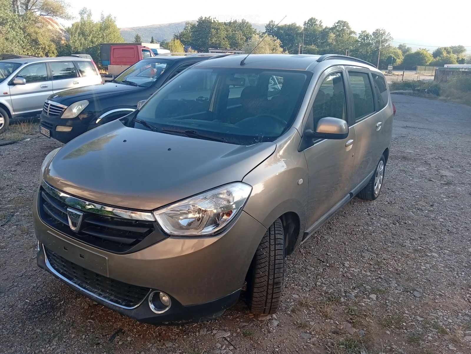 Dacia Lodgy 1.5DCI, снимка 2 - Автомобили и джипове - 55494216