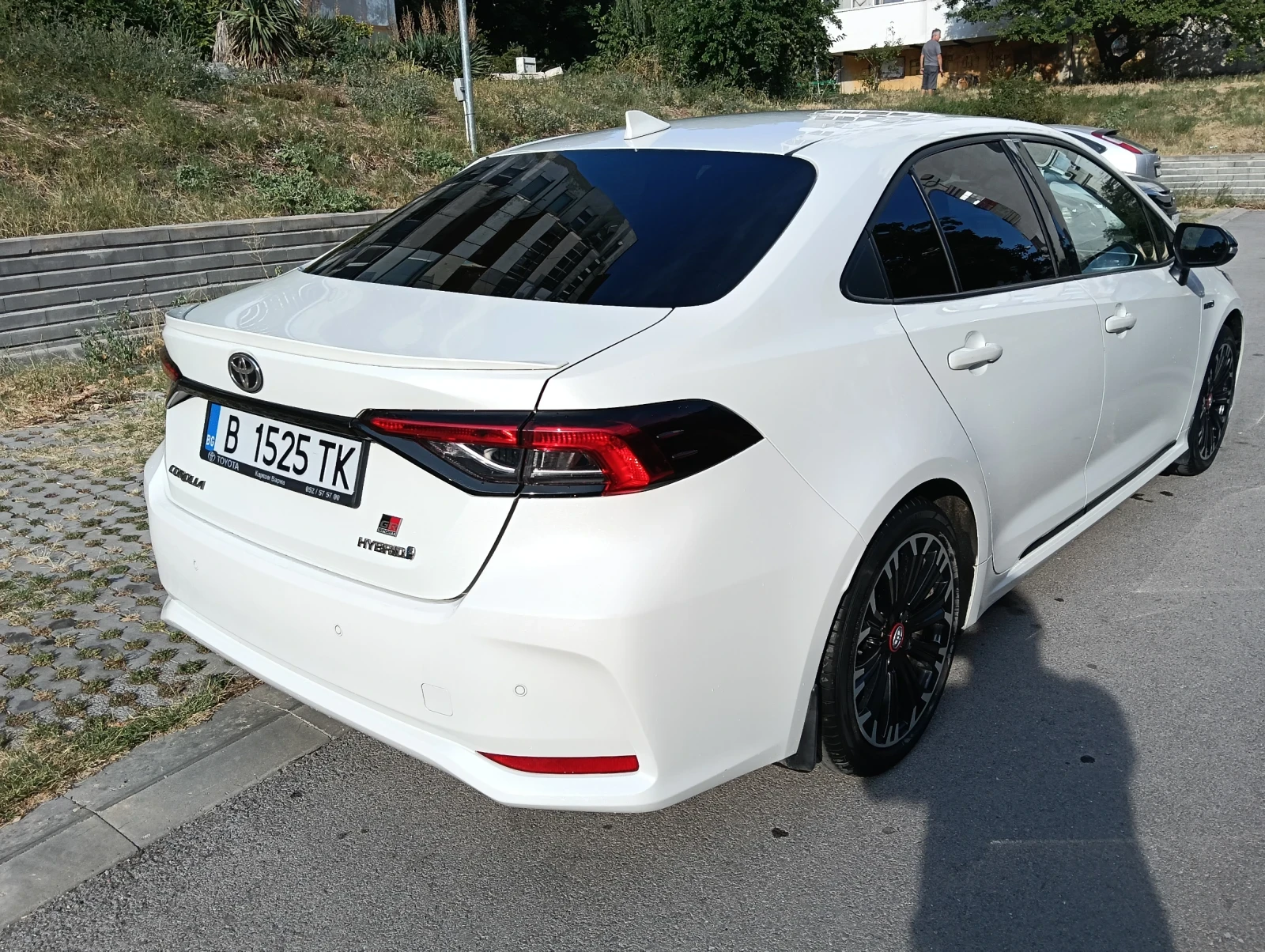 Toyota Corolla 1.8 Hybrid GR Sport 122hp, снимка 7 - Автомобили и джипове - 55830867