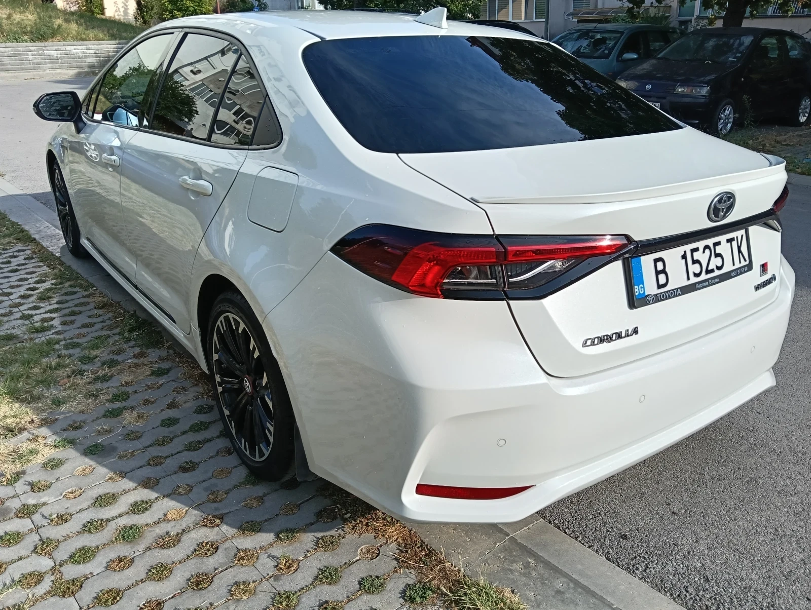 Toyota Corolla 1.8 Hybrid GR Sport 122hp, снимка 6 - Автомобили и джипове - 55830867