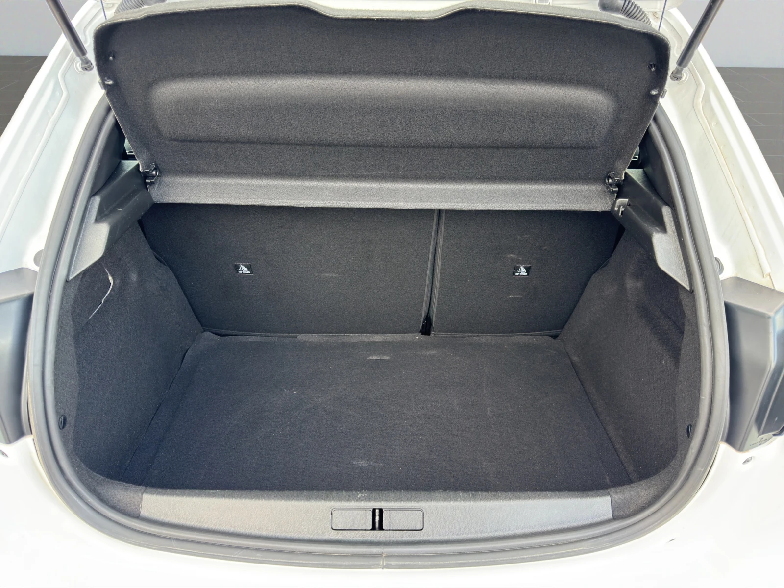 Peugeot 208 ACTIVE 1.2 PureTech 75 BVM5 EURO 6.4, снимка 9 - Автомобили и джипове - 56199377