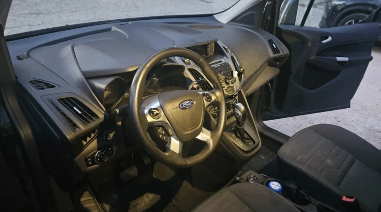 Ford Tourneo Connect, снимка 6 - Автомобили и джипове - 56377342