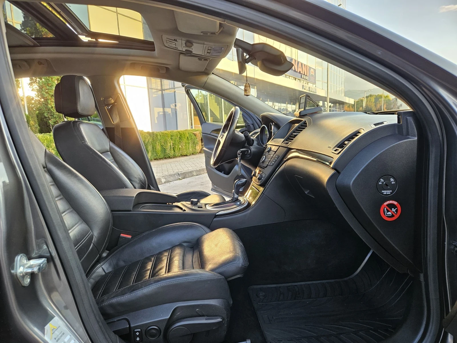 Opel Insignia 4х4 , снимка 13 - Автомобили и джипове - 56657639