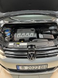 VW Touran 2.0, снимка 8 - Автомобили и джипове - 45567644