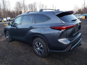 Toyota Highlander XLE AWD | HTD LEATHER | SUNROOF | CARPLAY - 22671 € / 44340.62 лв. - 95669211 3