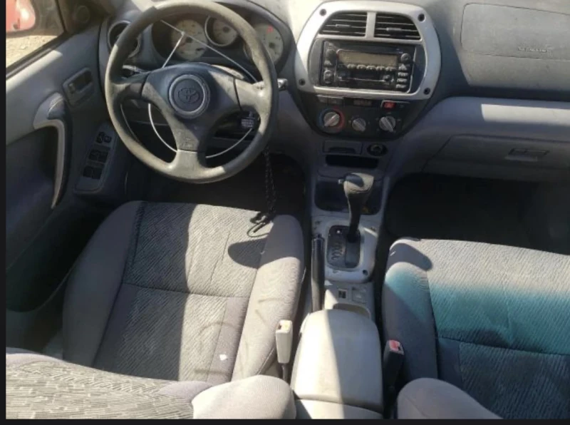 Toyota Rav4, снимка 2 - Автомобили и джипове - 47348973