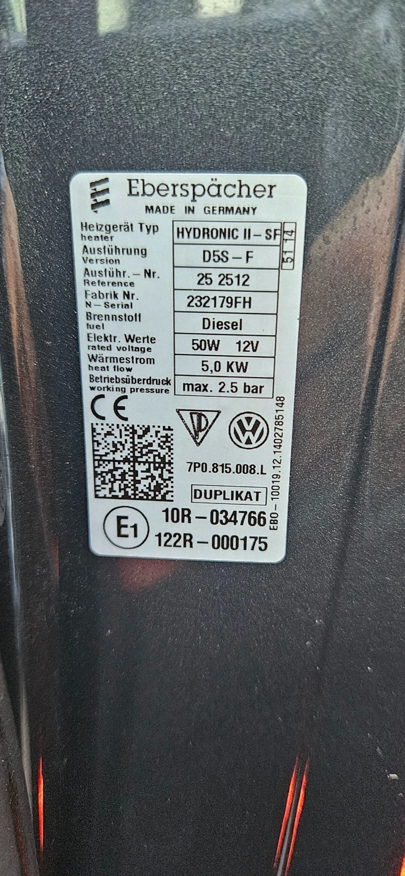 VW Touareg 3.0 V6 TDI R-Line; PANORAMA; ПЕЧКА; TV; 4-зонов * , снимка 13 - Автомобили и джипове - 52520334