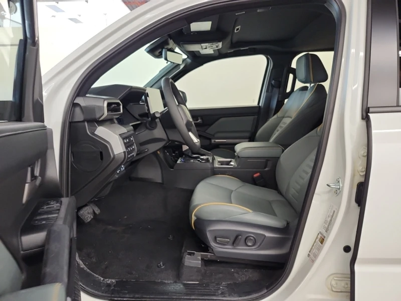 Toyota Tacoma 2.4 CREW CAB SHORT BED, снимка 8 - Автомобили и джипове - 53274493