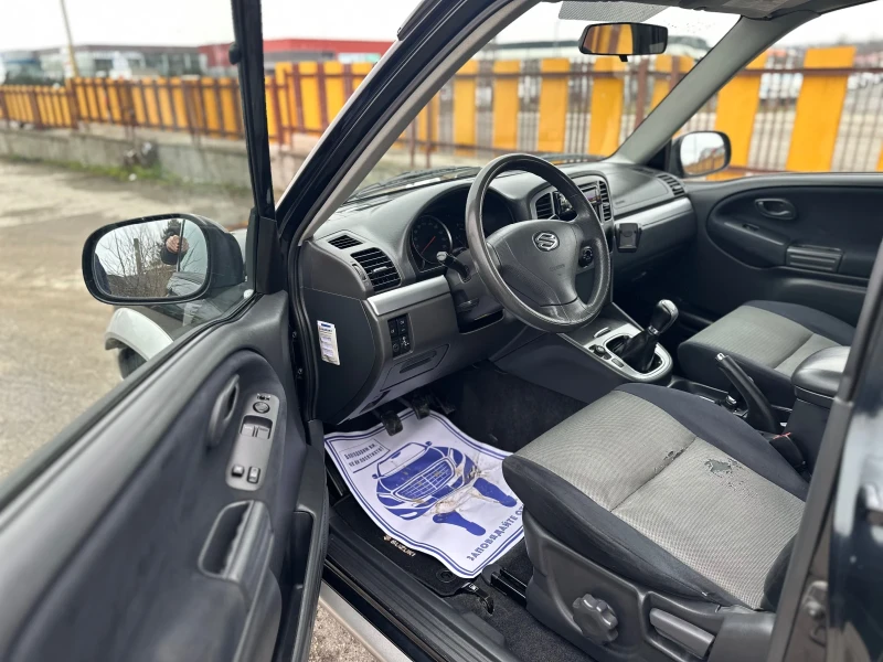Suzuki Grand vitara FACE 2.0i 4x4 УНИКАТ, снимка 9 - Автомобили и джипове - 53433742