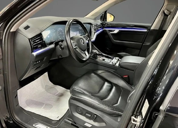 VW Touareg 3.0 V6 TDI R-Line - изображение 5