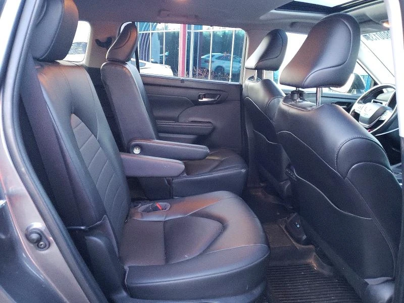 Toyota Highlander XLE AWD | HTD LEATHER | SUNROOF | CARPLAY | Mobile.bg � ����������� 11