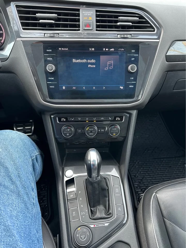 VW Tiguan R LINE/Heated Seats/Keyless/Navi/Фиксирана цена - изображение 9