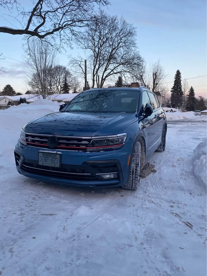 VW Tiguan R LINE/Heated Seats/Keyless/Navi/Фиксирана цена - изображение 2