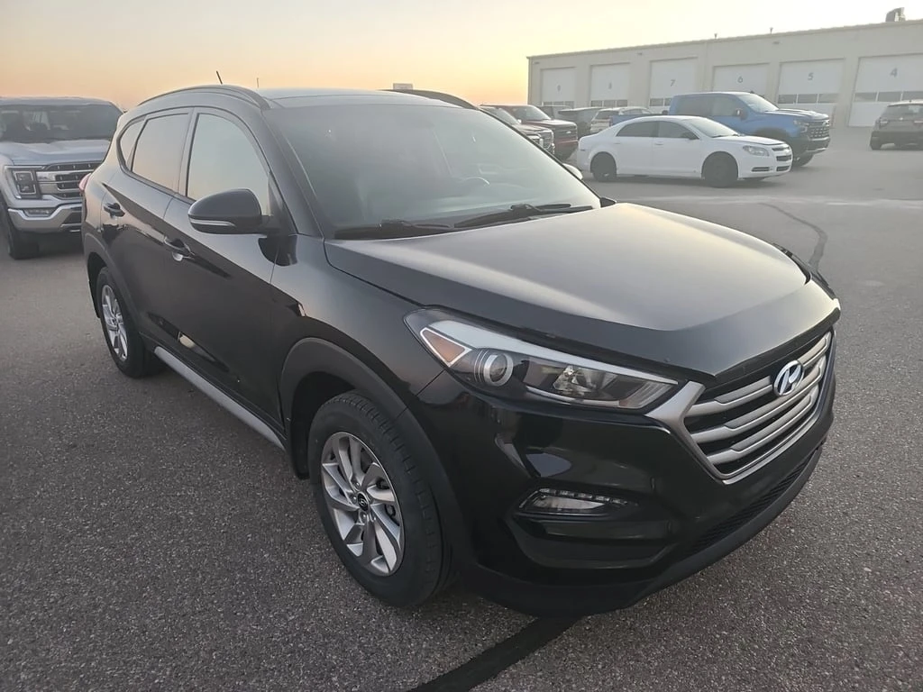 Hyundai Tucson 2017 SE * CARFAX * БЕЗ ПЪРВОНАЧАЛНА ВНОСКА - изображение 2