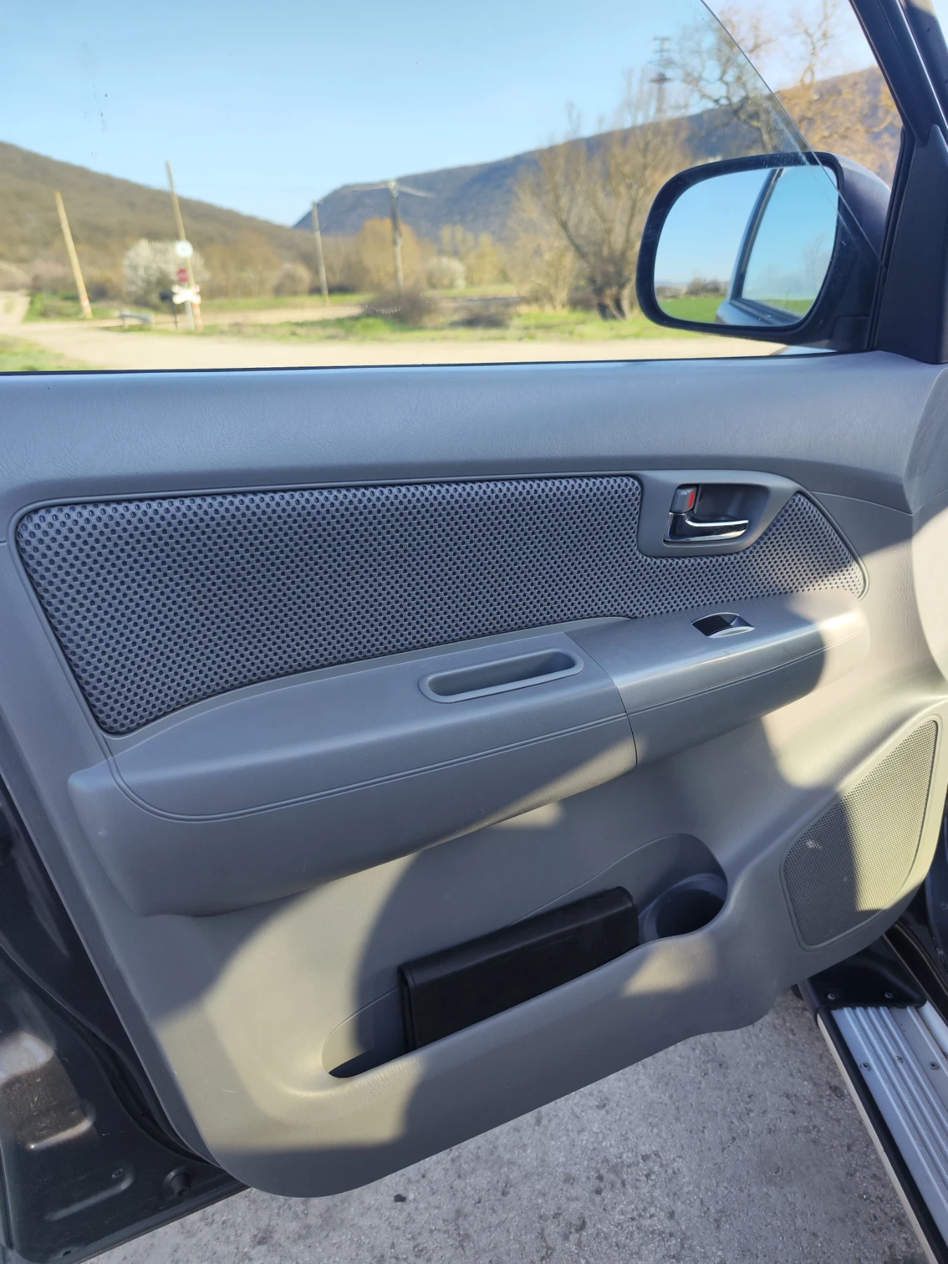 Toyota Hilux, снимка 6 - Автомобили и джипове - 54108589