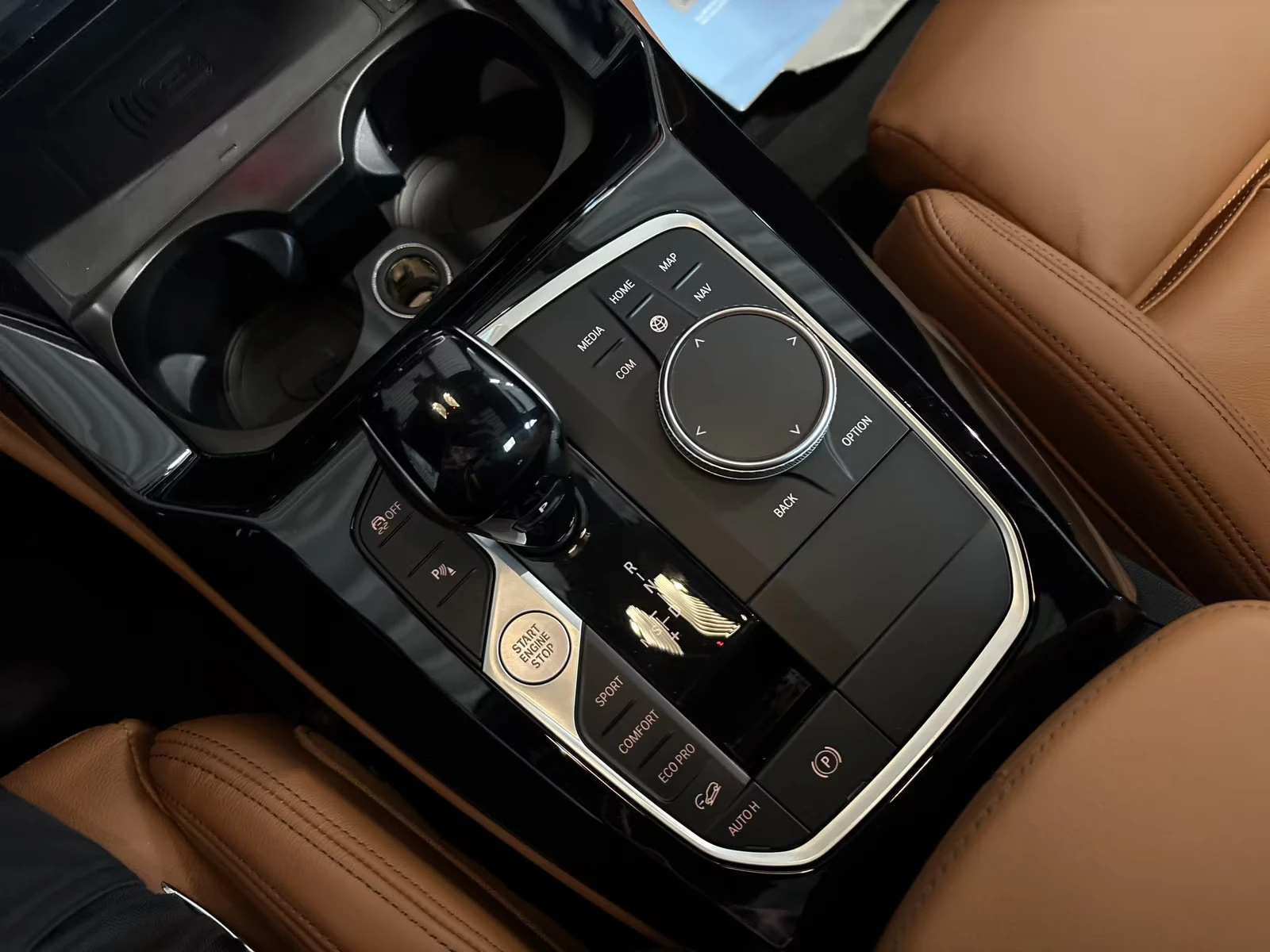BMW X4 30i/245HP/MSPORT/LASER/PANO/ACC/HUD/CAM/356z | Mobile.bg � ����������� 12