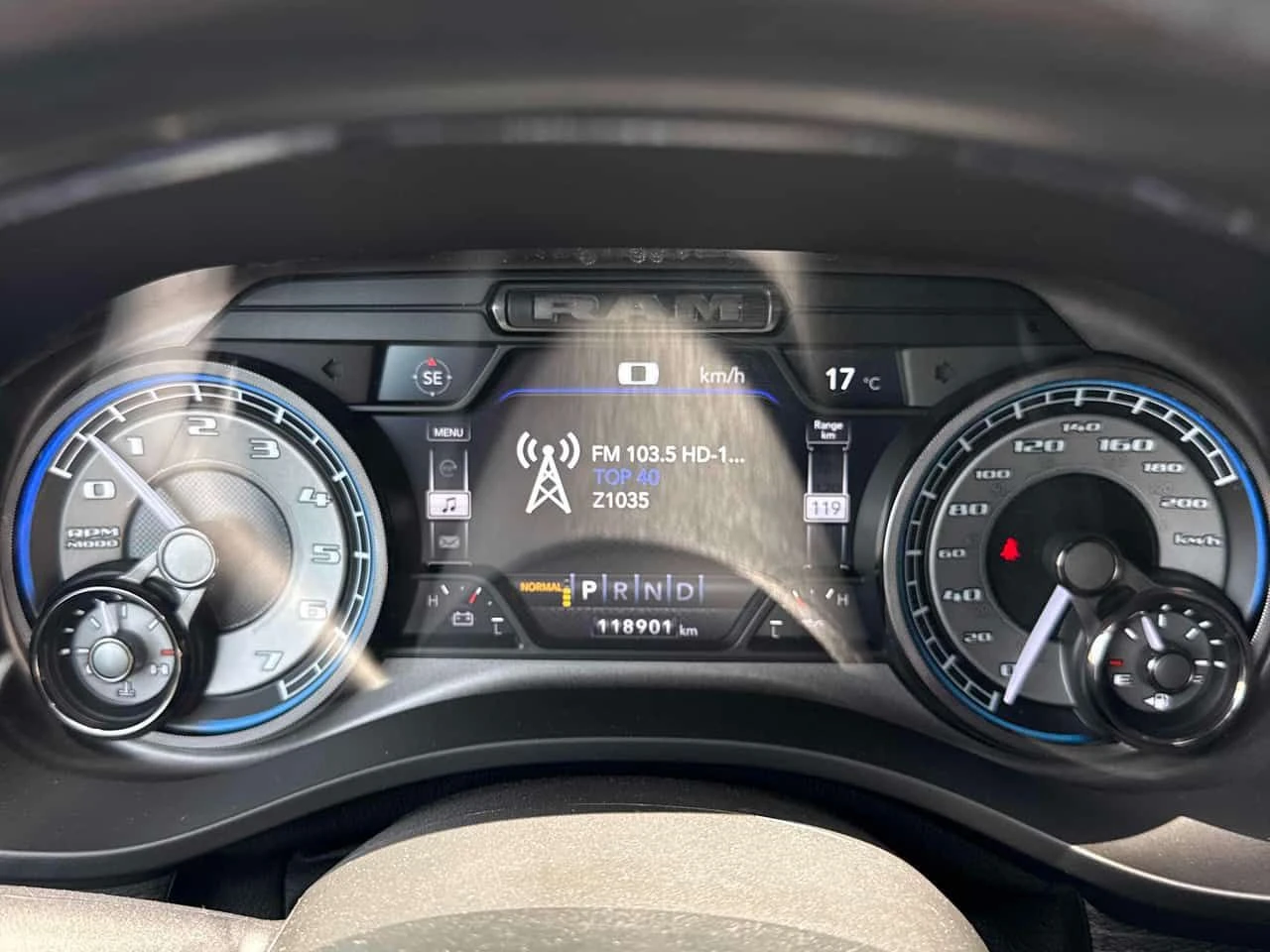 Dodge RAM 1500 * Limited * ВЪЗДУШНО * 5.7 HEMI, снимка 8 - Автомобили и джипове - 54761179