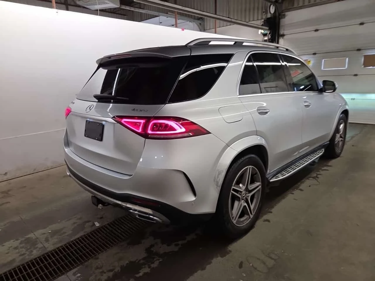 Mercedes-Benz GLE 350 ПОДГРЕВИ * BURMESTER * 360 * PANO * CARFAX, снимка 3 - Автомобили и джипове - 54918753