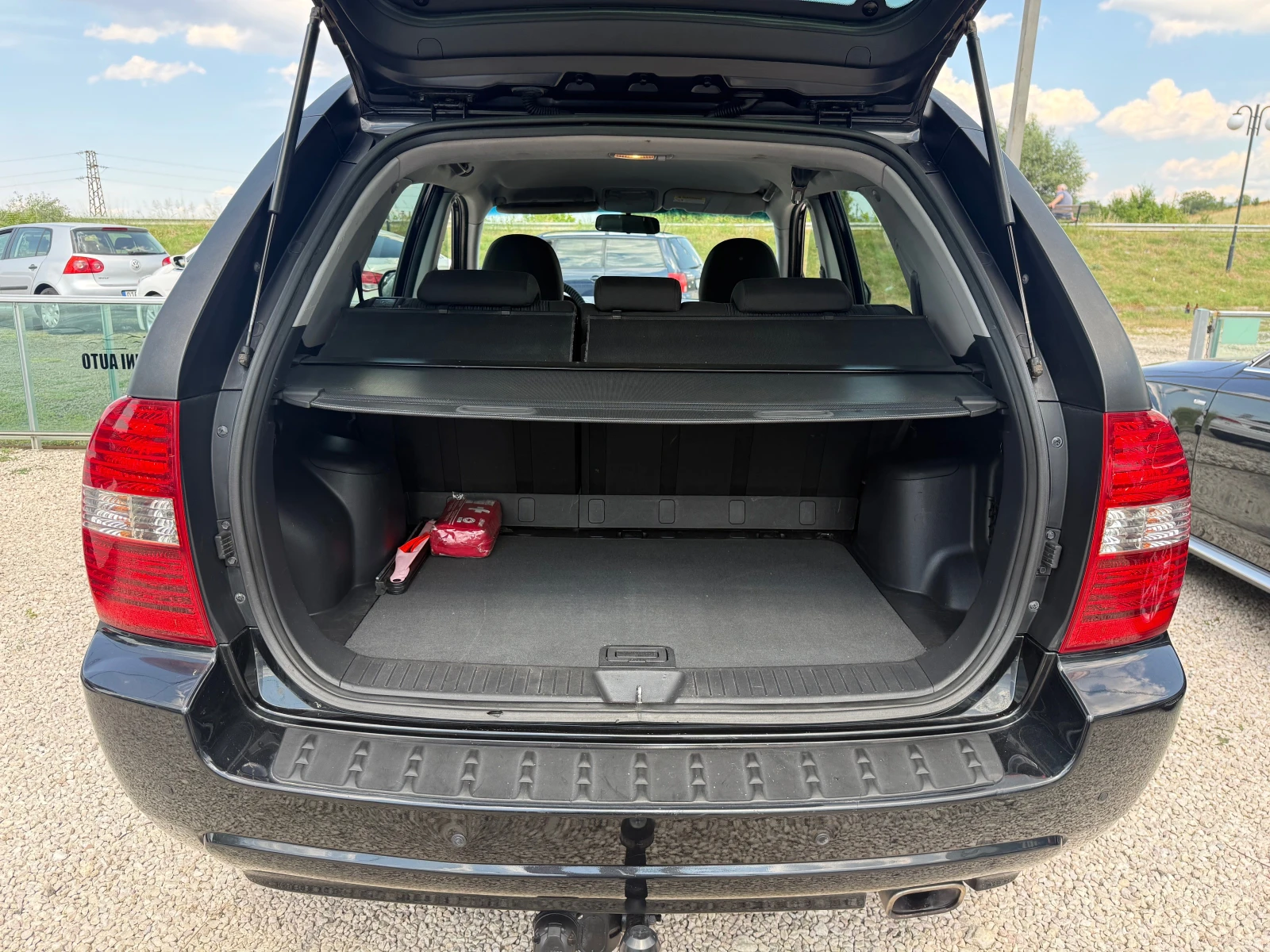 Kia Sportage 2.0i, 140ks, снимка 17 - Автомобили и джипове - 55847619