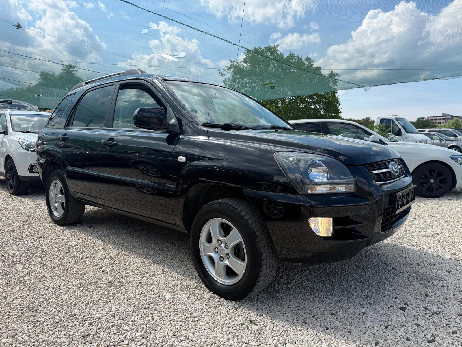 Kia Sportage 2.0i, 140ks, снимка 3 - Автомобили и джипове - 55847619