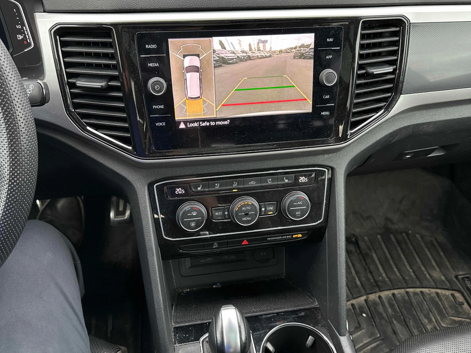 VW Atlas * Execline * ОТ ПРЕДСТАВИТЕЛСТВО* CARFAX* , снимка 9 - Автомобили и джипове - 56120186
