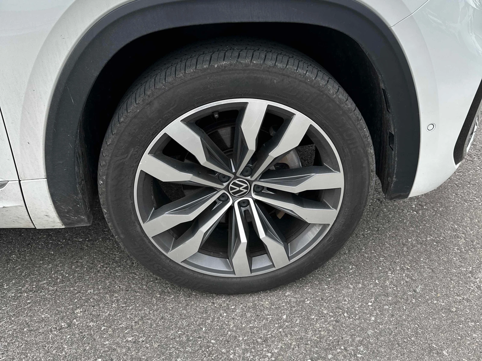 VW Atlas * Execline * ОТ ПРЕДСТАВИТЕЛСТВО* CARFAX* , снимка 7 - Автомобили и джипове - 56120186