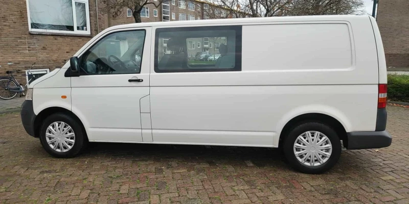 VW Transporter 2.5 TDI, снимка 3 - Бусове и автобуси - 52585813