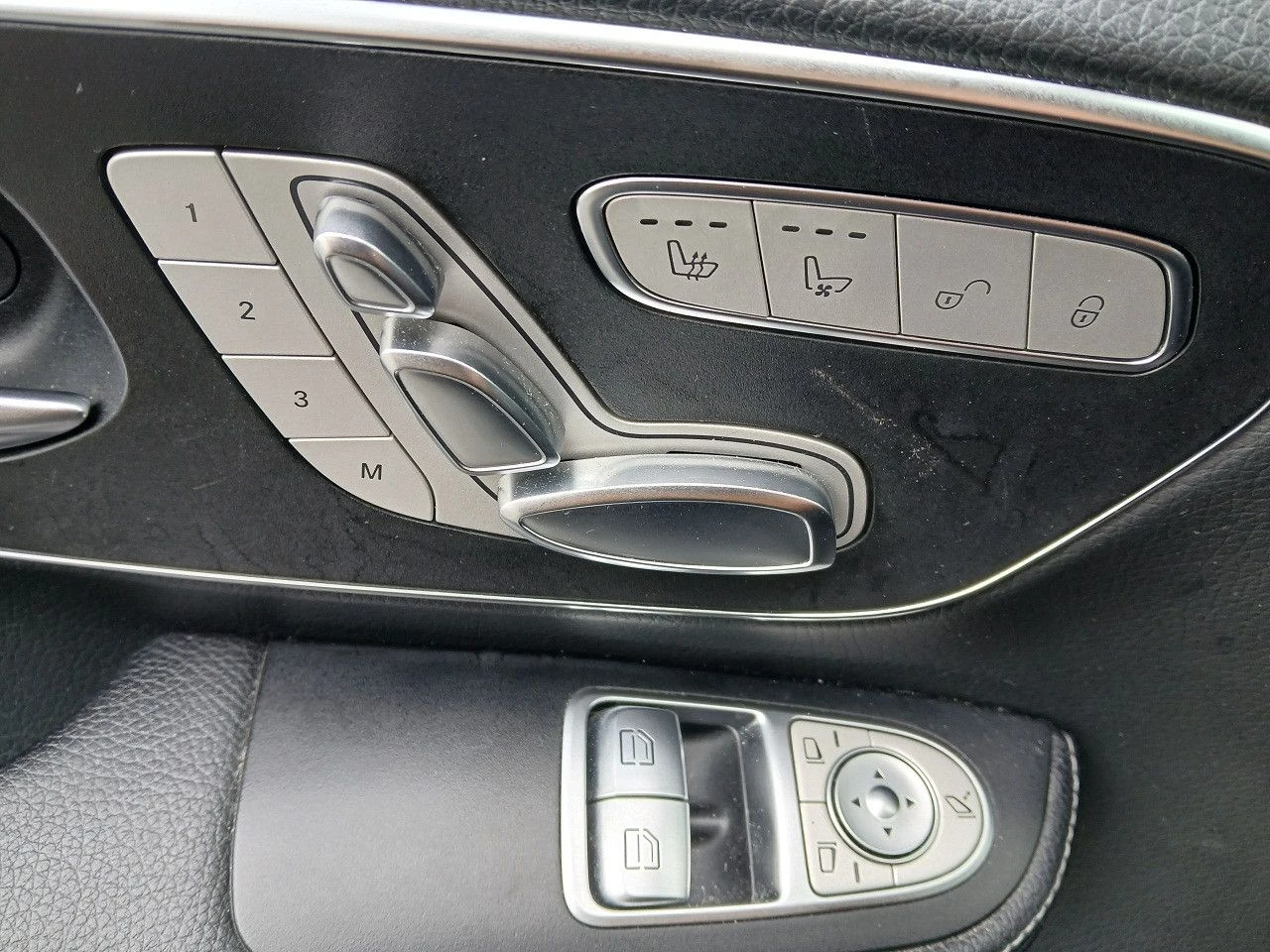 Mercedes-Benz V 250 d Edition Lang 360  6Sitz BURMESTER ОБДУХ #iCarbg - изображение 9